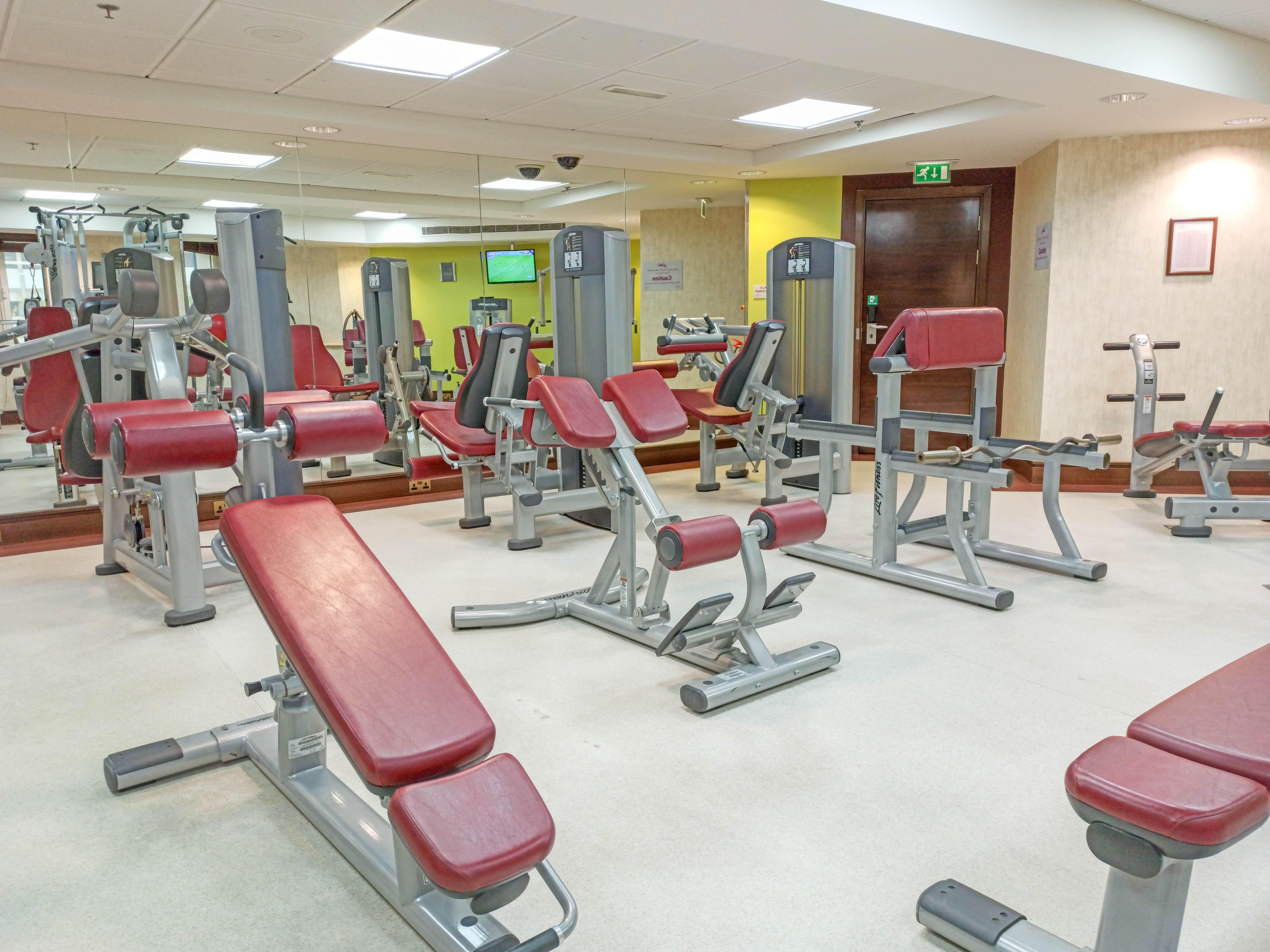 Crowne Plaza Dubai Deira By Ihg Hotel Ngoại thất bức ảnh A gym in Dubai