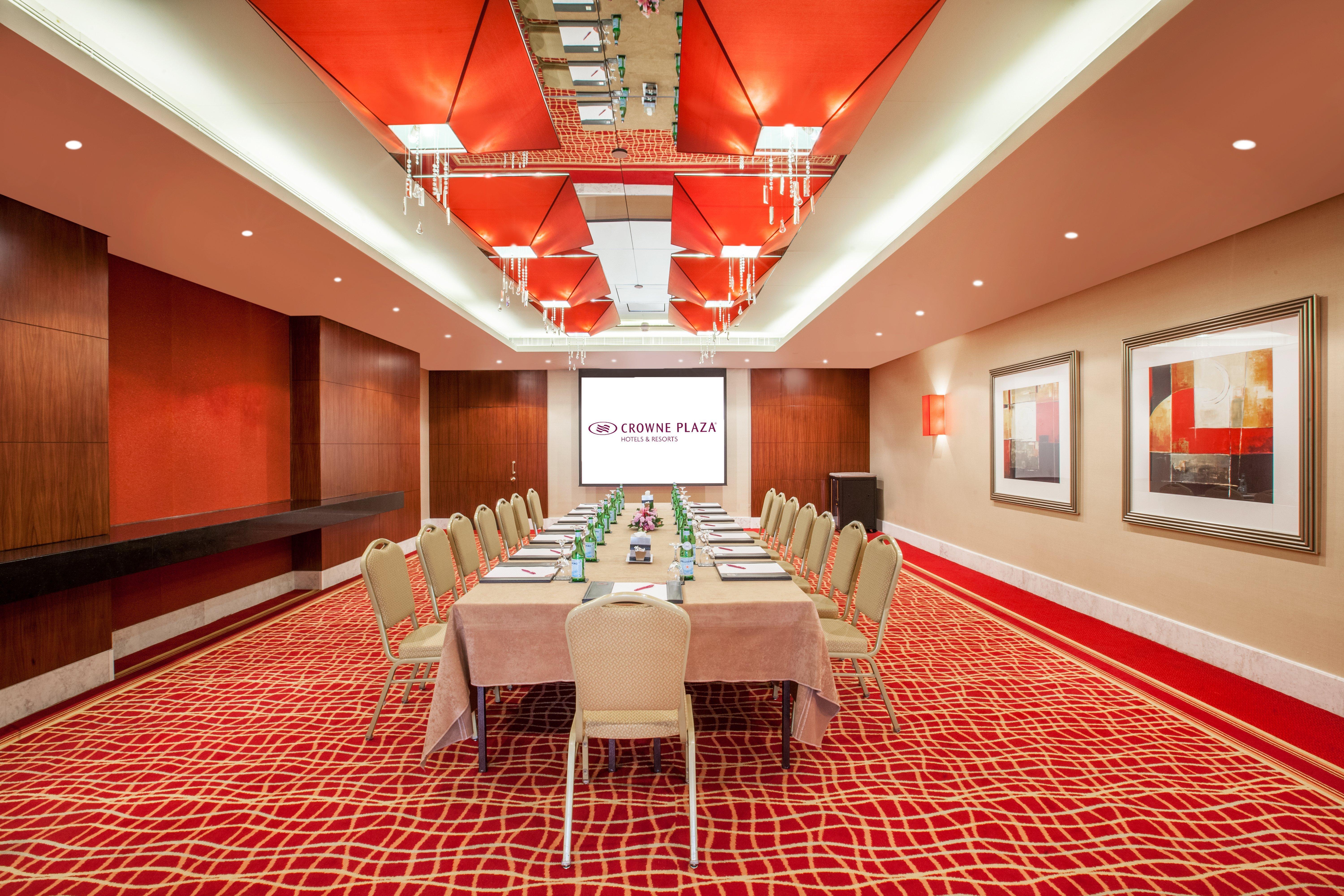 Crowne Plaza Dubai Deira By Ihg Hotel Ngoại thất bức ảnh Meeting room