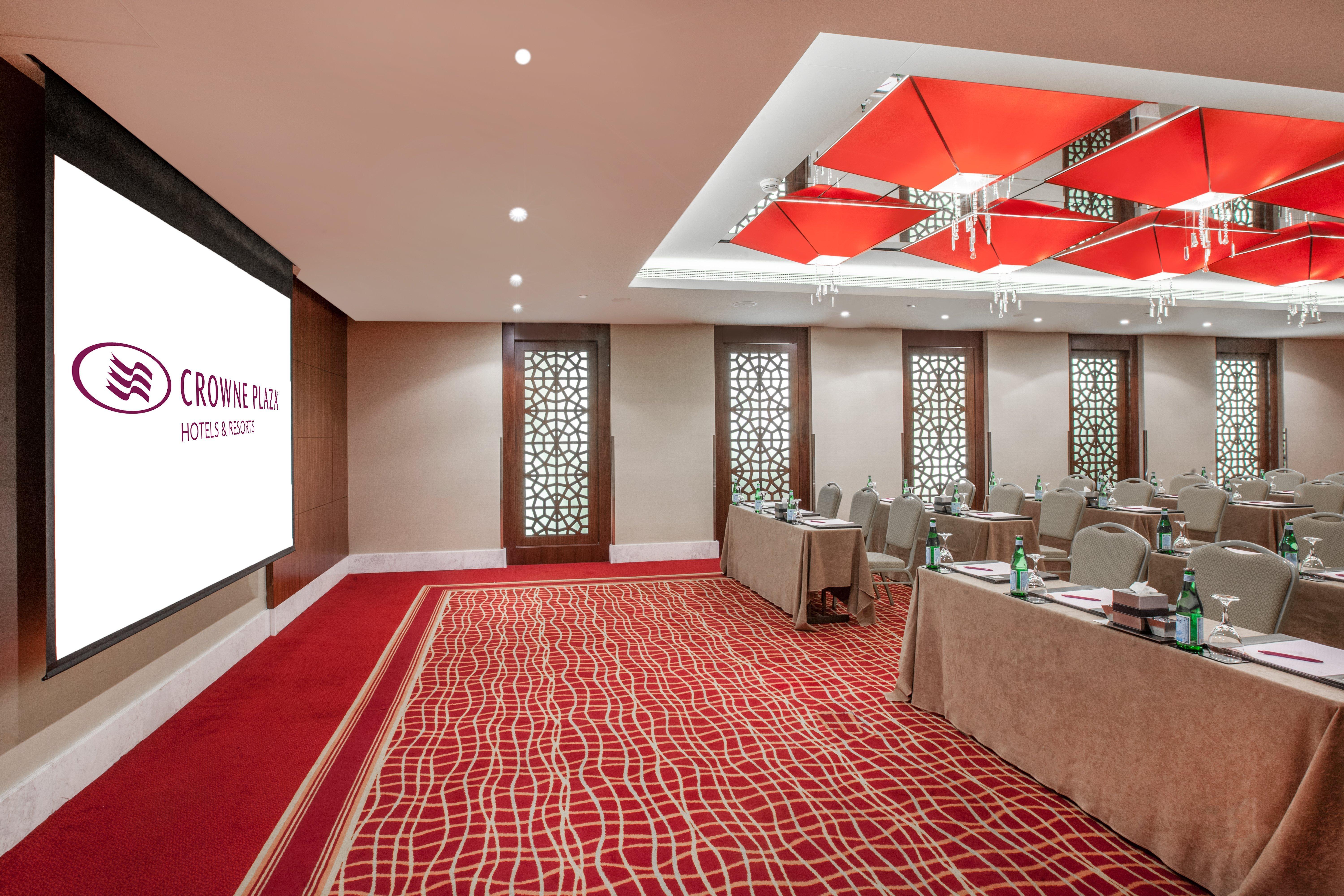 Crowne Plaza Dubai Deira By Ihg Hotel Ngoại thất bức ảnh Meeting room