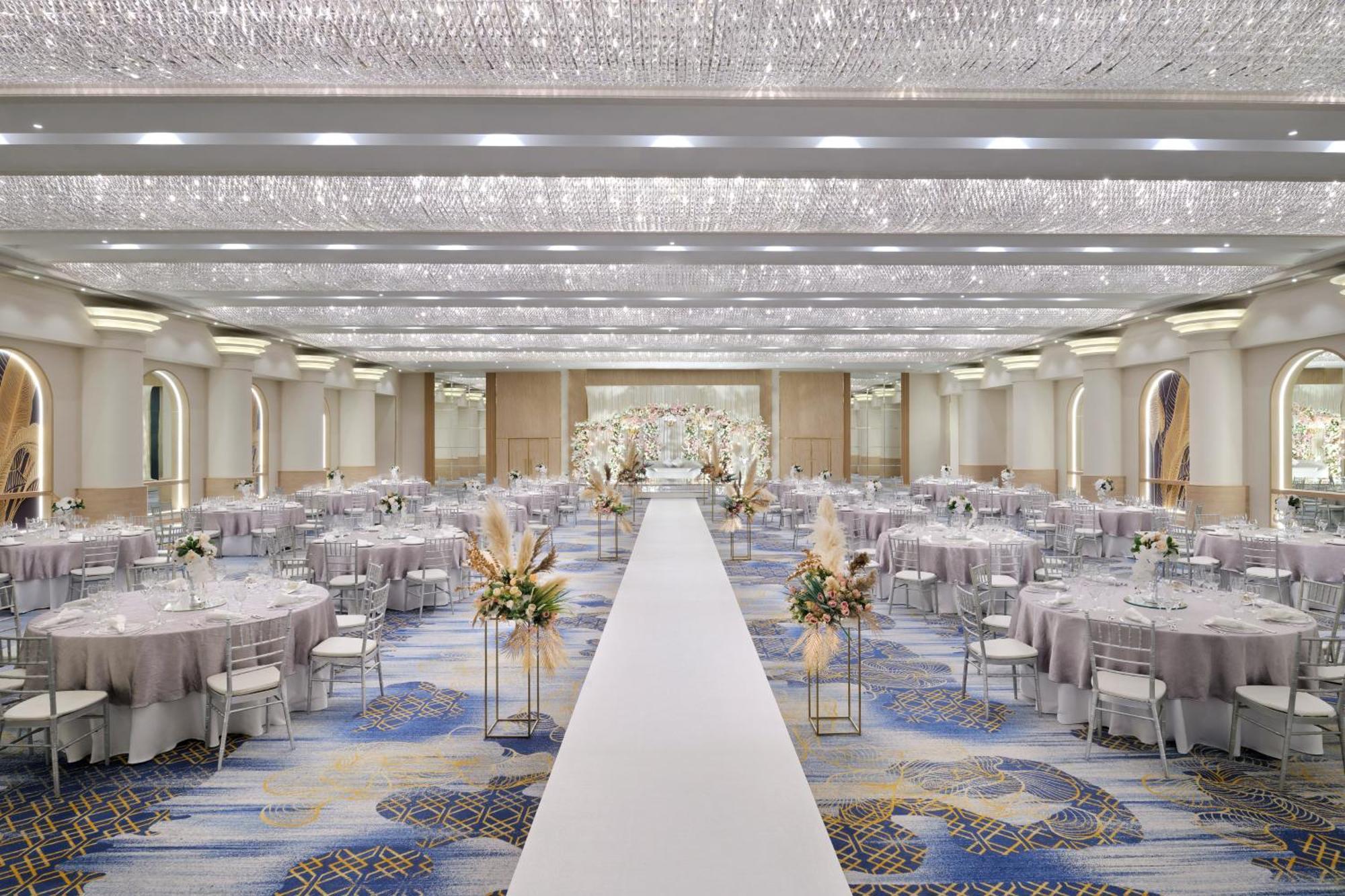 Crowne Plaza Dubai Deira By Ihg Hotel Ngoại thất bức ảnh The Grand Ballroom